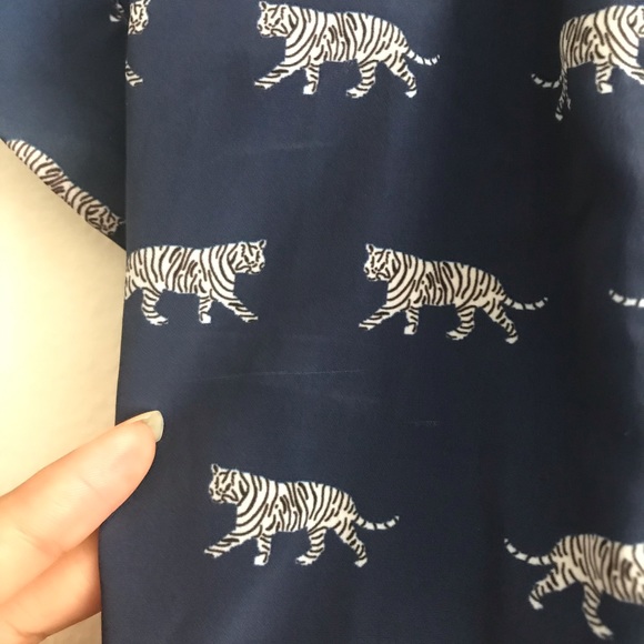 Elkin Tiger Crop Top - Picture 5 of 6